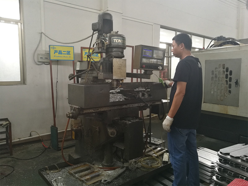 CNC milling machine